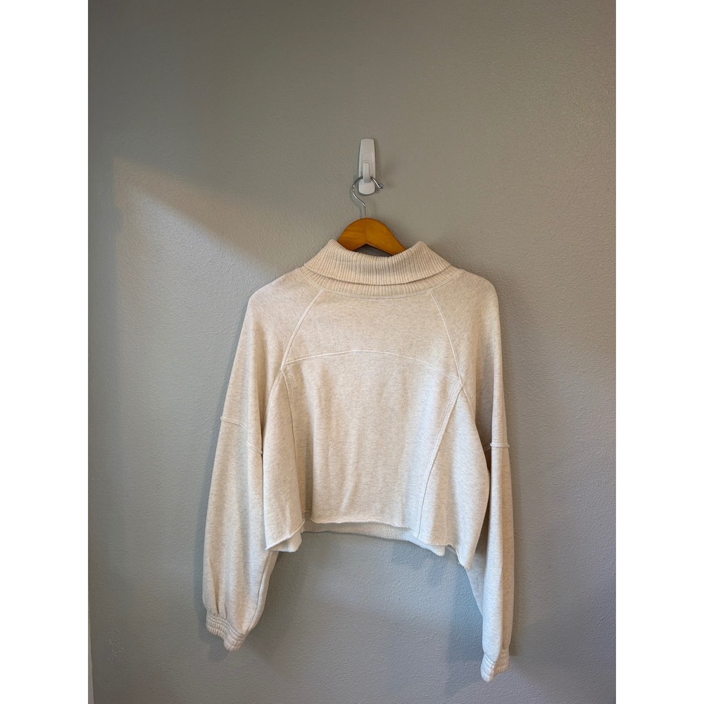 Aerie Turtleneck Cropped Sweatshirt Women Medium Cream Raw Hem NWT Oversized